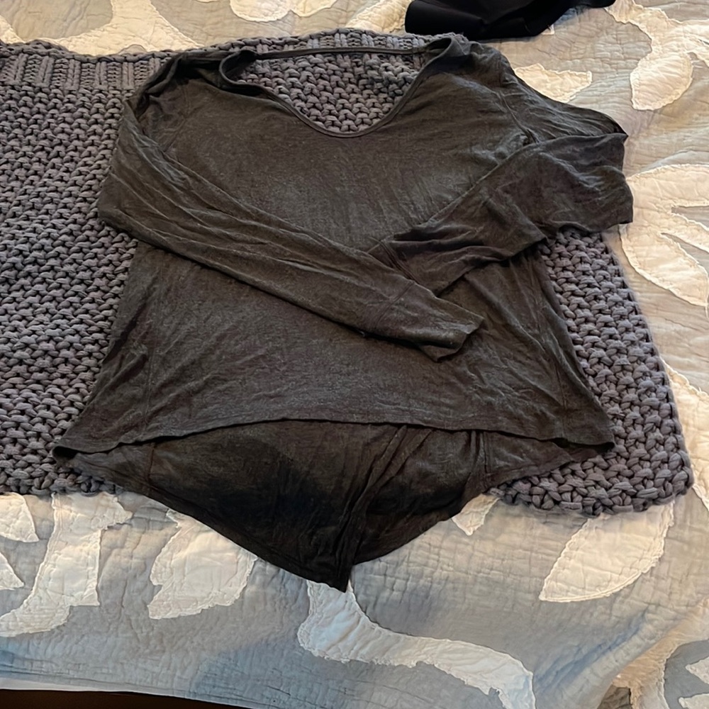 Lululemon knit long sleeve top